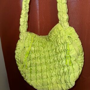 NWOT Urban Expressions Crossbody Viral Puffer Bag